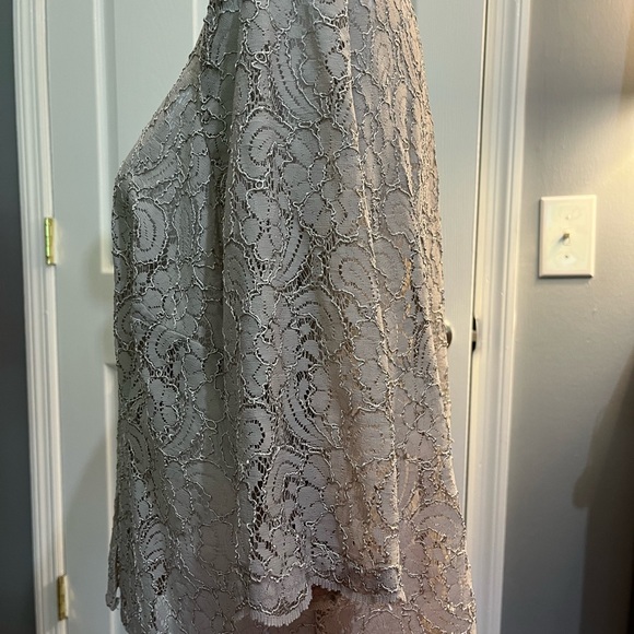 Scalloped lace overlay jacket. Delicate airy taupe. Size 22. - Picture 5 of 10